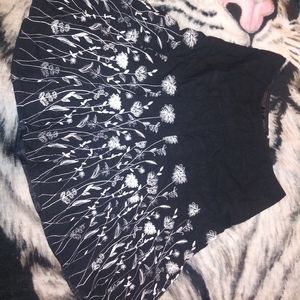 Christopher & Banks Skirt ((Size 6))